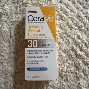 Cerave Hydrating Mineral Sunscreen SPF 30 - Deep Sheer Tint
